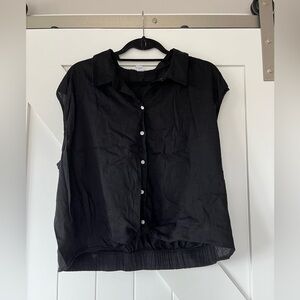 Women’s button up blouse